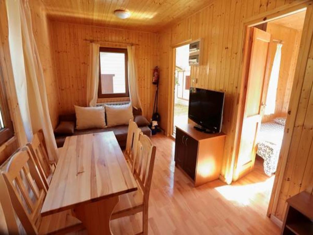 Camping Valle De Hecho Exterior photo